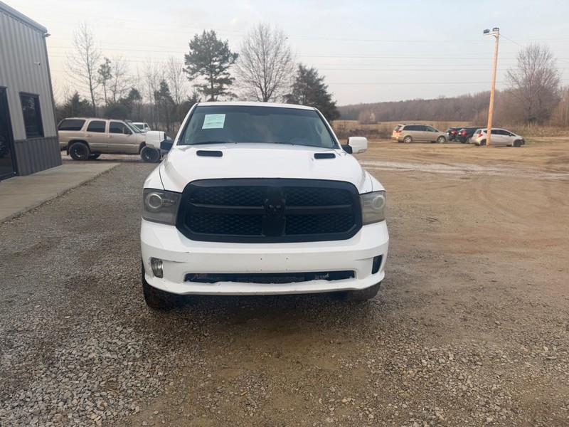 Ram 1500 Vehicle Full-screen Gallery Image 2