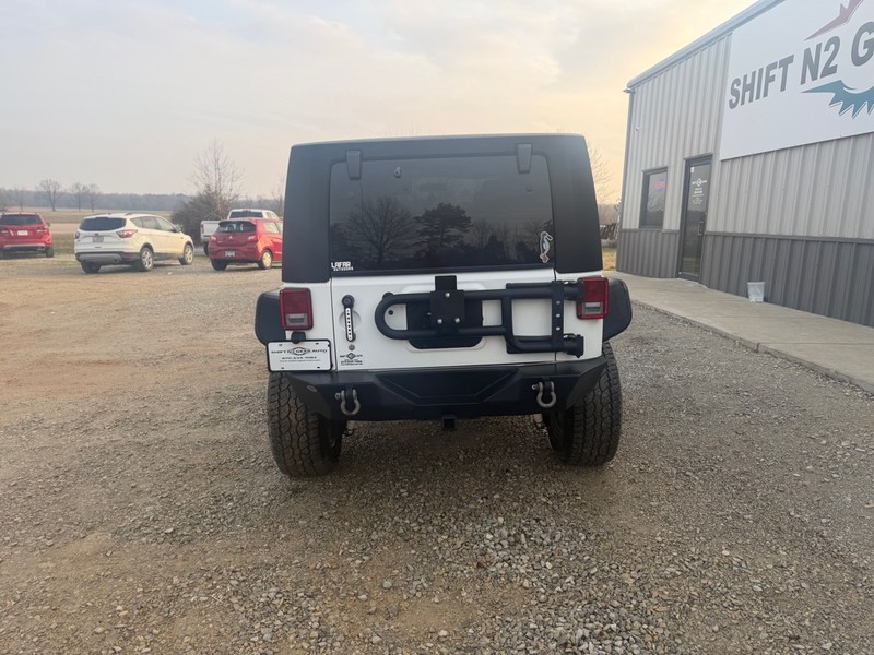 Jeep Wrangler Unlimited Vehicle Full-screen Gallery Image 4