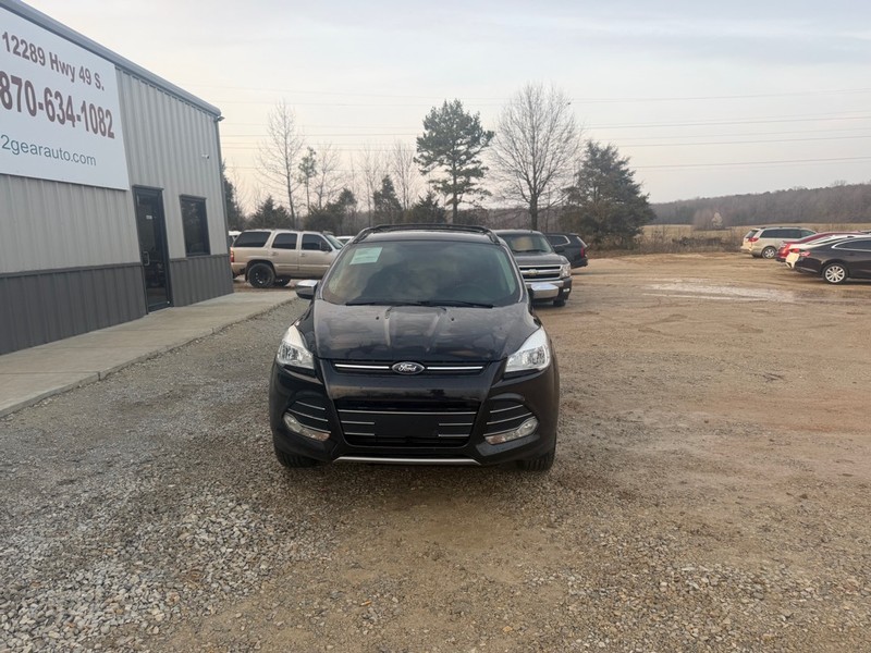 Ford Escape Vehicle Full-screen Gallery Image 2