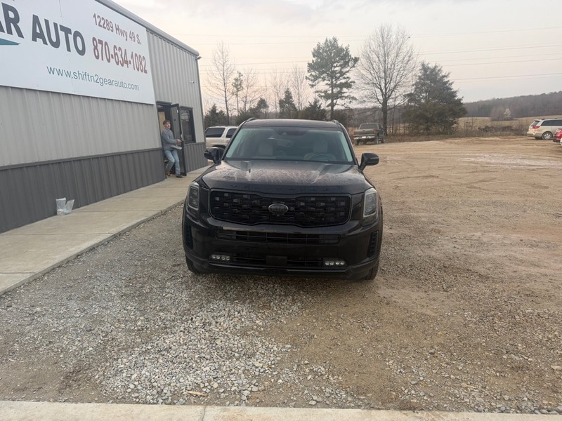 Kia Telluride Vehicle Full-screen Gallery Image 2