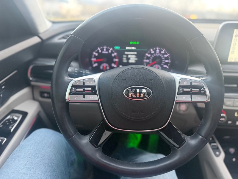 Kia Telluride Vehicle Full-screen Gallery Image 11