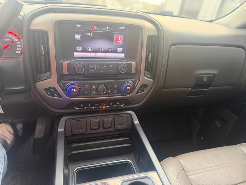 GMC Sierra 1500 Vehicle Full-screen Gallery Image 7