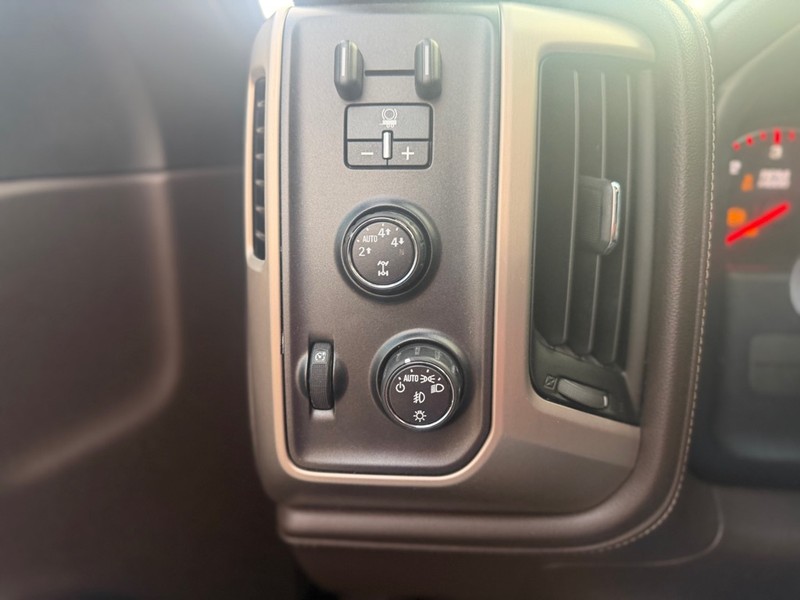GMC Sierra 1500 Vehicle Full-screen Gallery Image 10