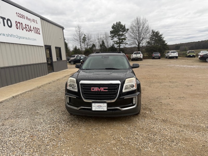 GMC Terrain Vehicle Full-screen Gallery Image 2