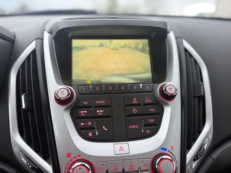 GMC Terrain Vehicle Full-screen Gallery Image 8