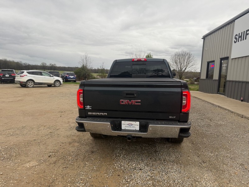 GMC Sierra 1500 Vehicle Full-screen Gallery Image 4