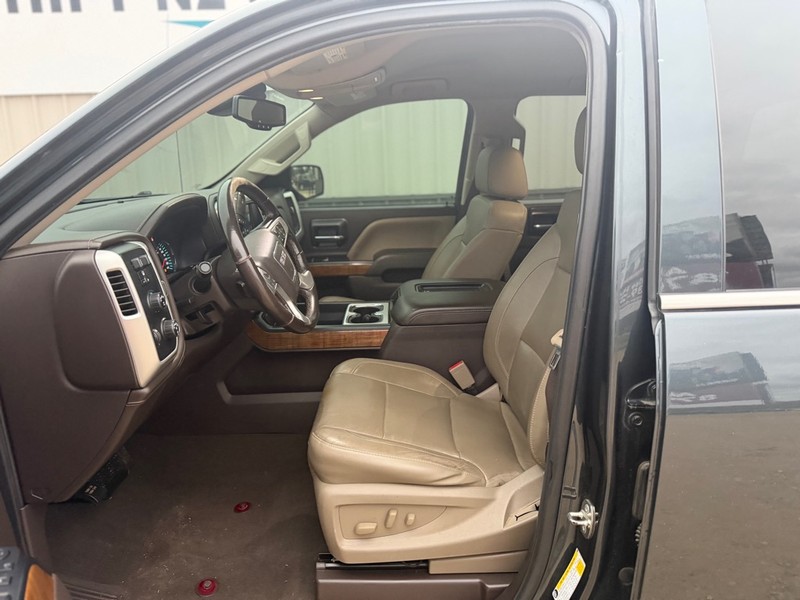 GMC Sierra 1500 Vehicle Full-screen Gallery Image 6