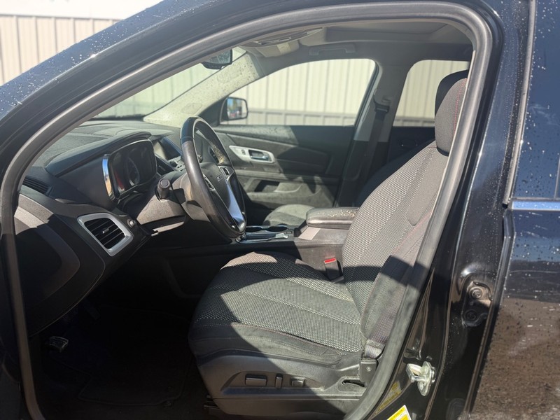 GMC Terrain Vehicle Full-screen Gallery Image 6