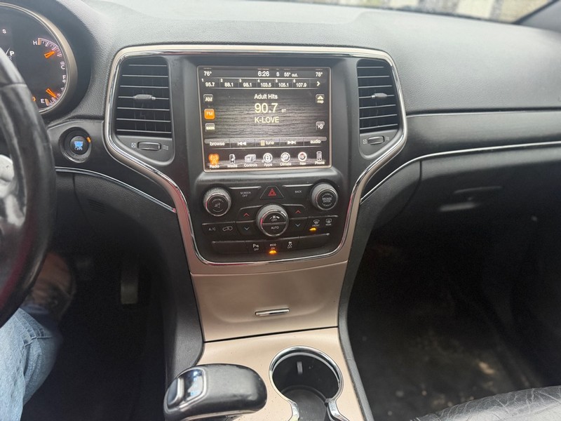 Jeep Grand Cherokee Vehicle Full-screen Gallery Image 7