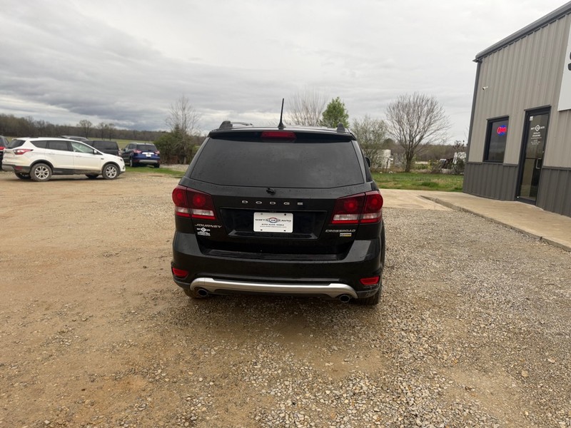 Dodge Journey Vehicle Full-screen Gallery Image 4