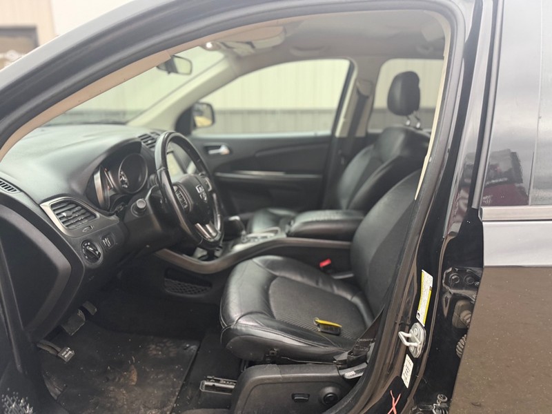 Dodge Journey Vehicle Full-screen Gallery Image 7