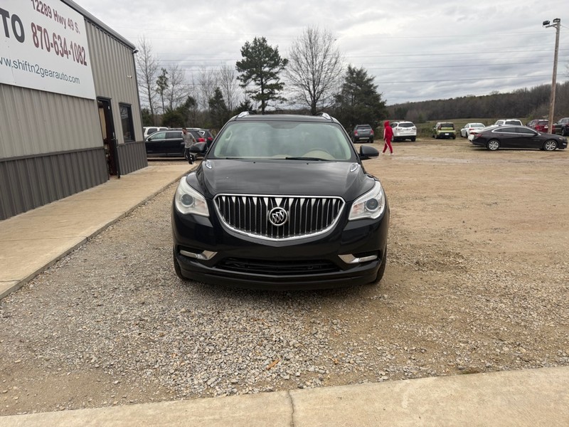 Buick Enclave Vehicle Full-screen Gallery Image 2