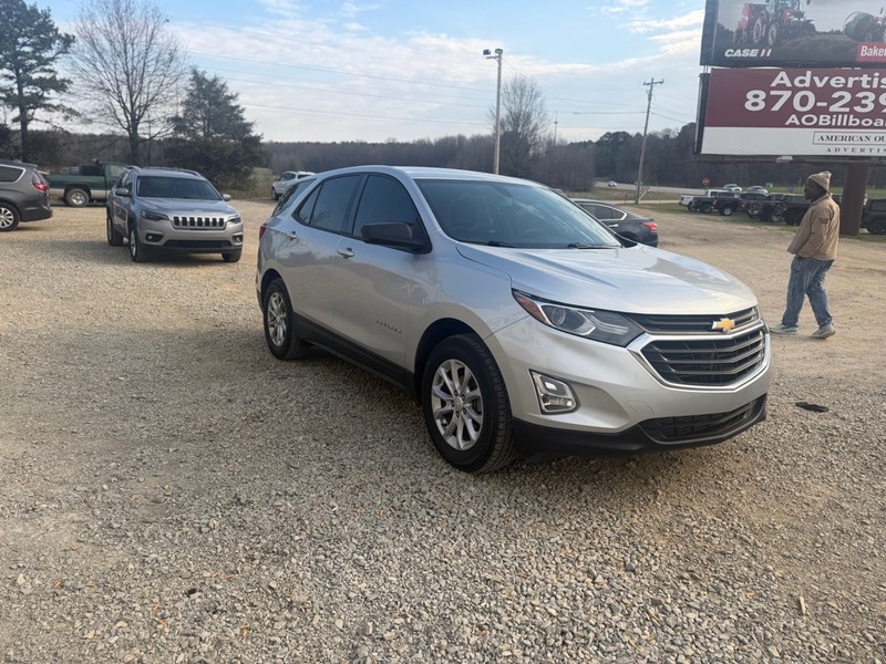 Chevrolet Equinox Vehicle Full-screen Gallery Image 3