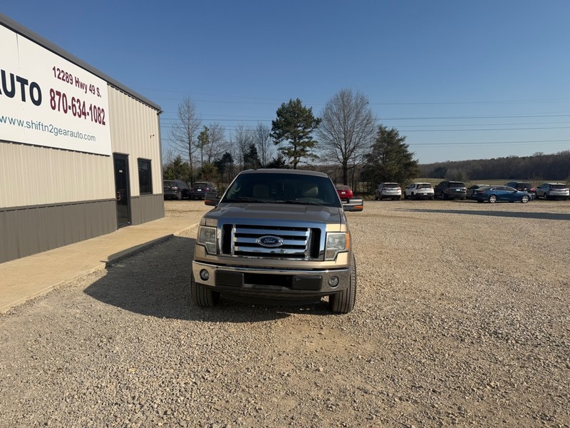 Ford F-150 Vehicle Full-screen Gallery Image 2