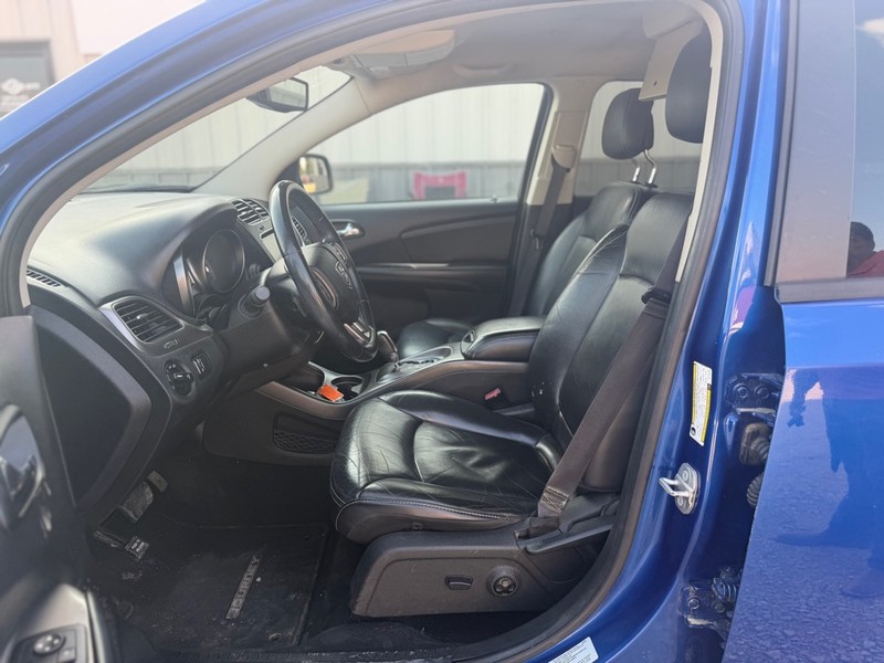 Dodge Journey Vehicle Full-screen Gallery Image 7