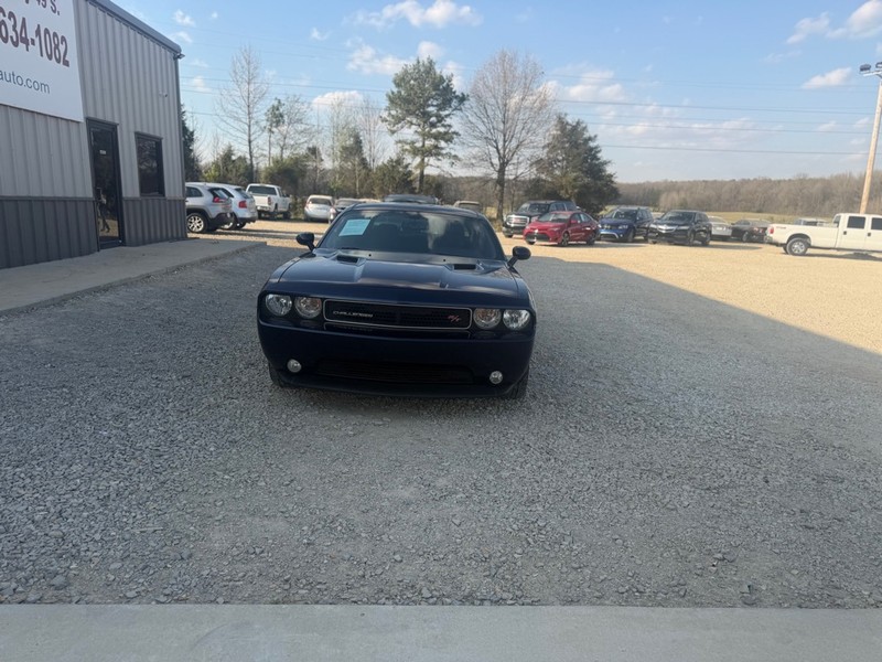 Dodge Challenger Vehicle Full-screen Gallery Image 2
