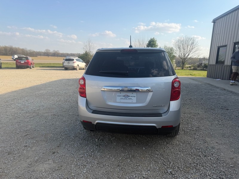 Chevrolet Equinox Vehicle Full-screen Gallery Image 4