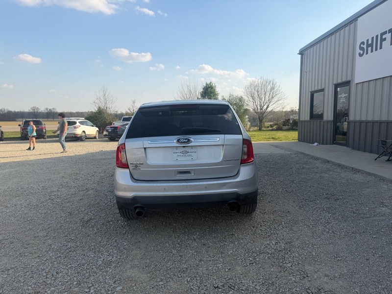 Ford Edge Vehicle Full-screen Gallery Image 4