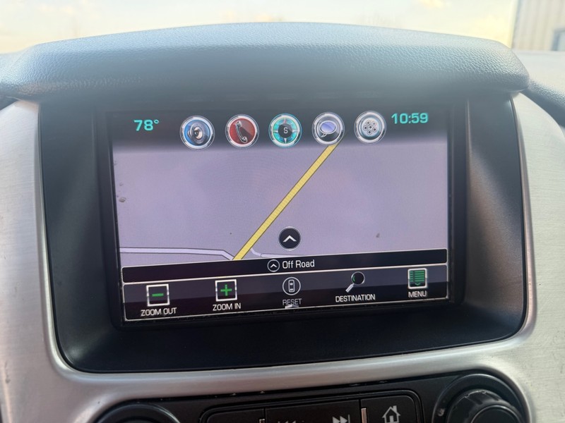 GMC Yukon XL Vehicle Full-screen Gallery Image 10