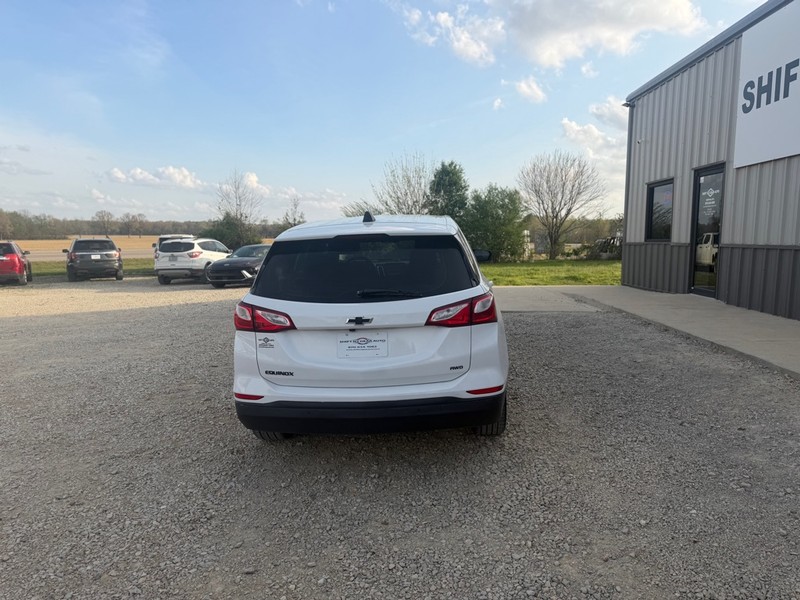 Chevrolet Equinox Vehicle Full-screen Gallery Image 4