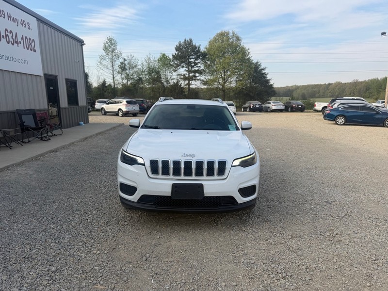 Jeep Cherokee Vehicle Full-screen Gallery Image 2