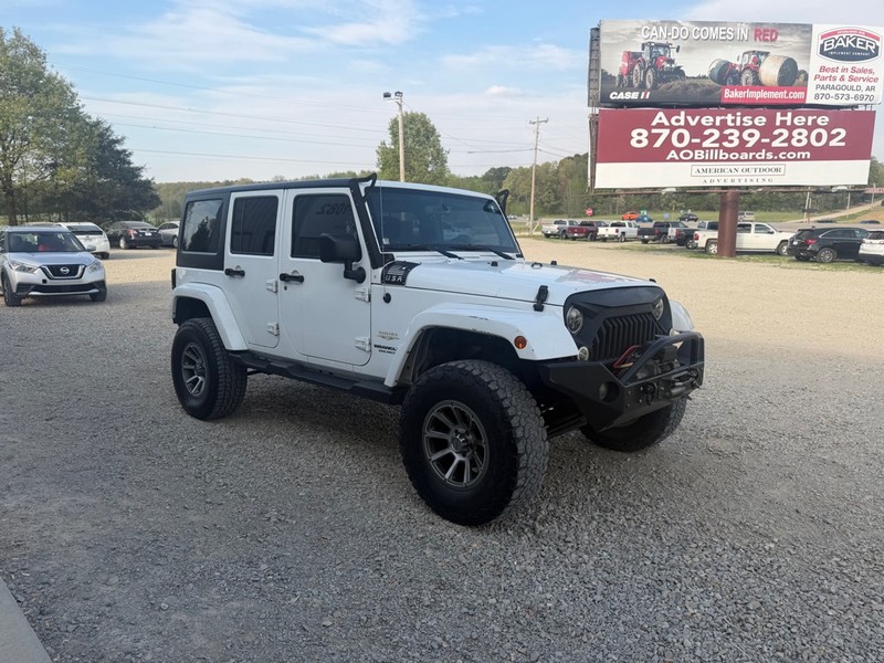 Jeep Wrangler Unlimited Vehicle Full-screen Gallery Image 3