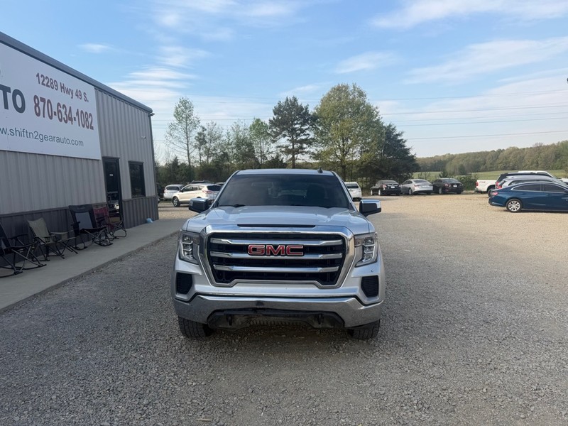 GMC Sierra 1500 Limited Vehicle Full-screen Gallery Image 2