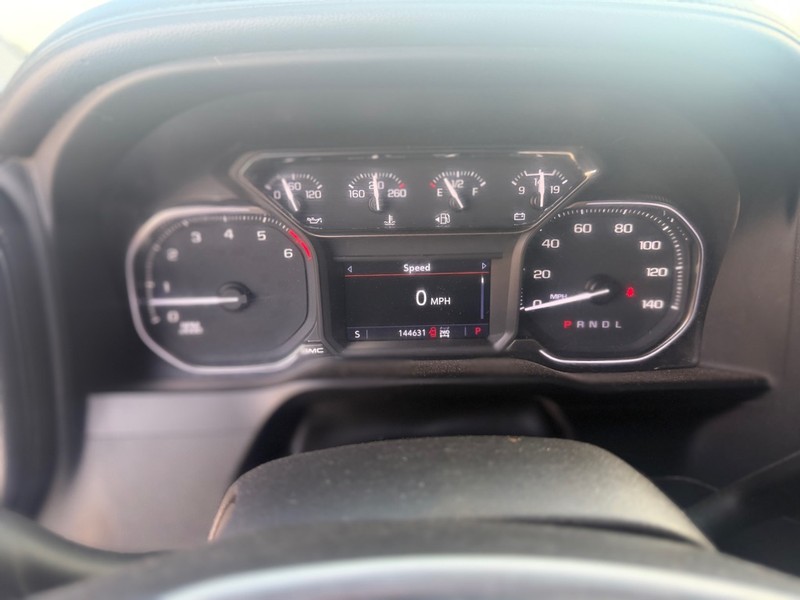 GMC Sierra 1500 Limited Vehicle Full-screen Gallery Image 11