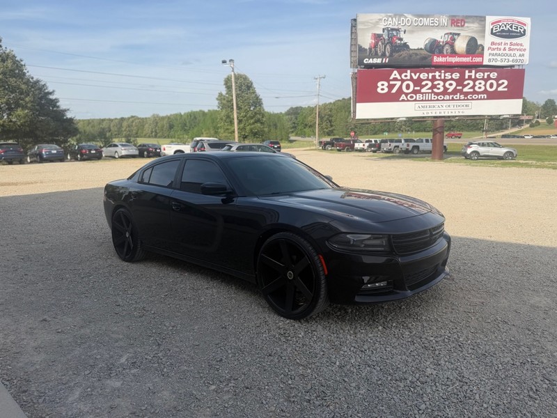Dodge Charger Vehicle Full-screen Gallery Image 3