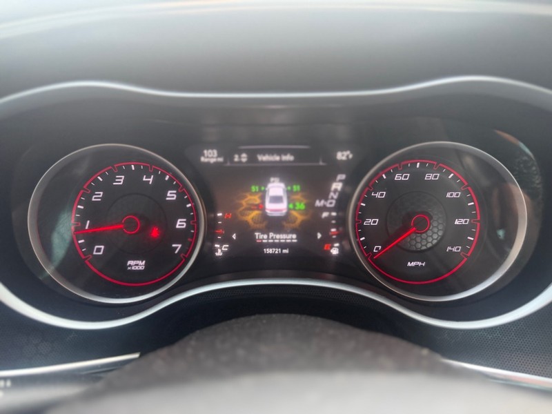 Dodge Charger Vehicle Full-screen Gallery Image 9