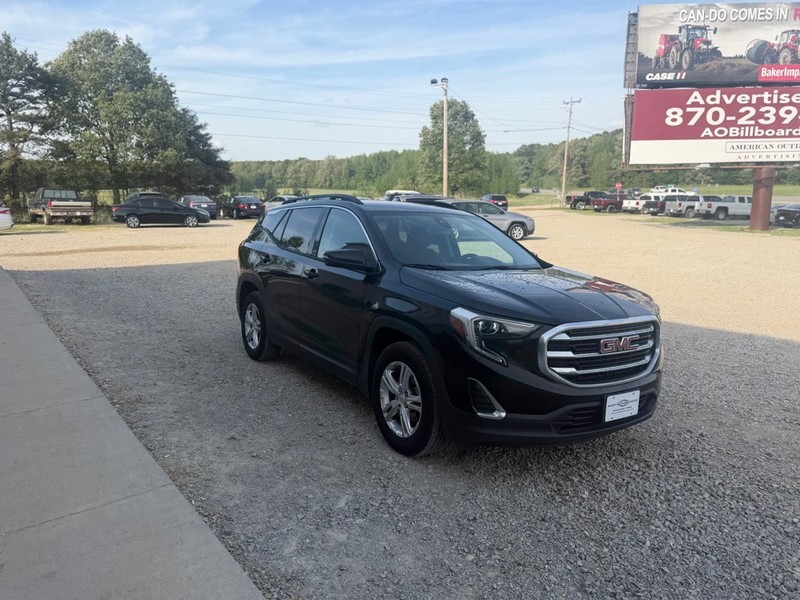 GMC Terrain Vehicle Full-screen Gallery Image 3