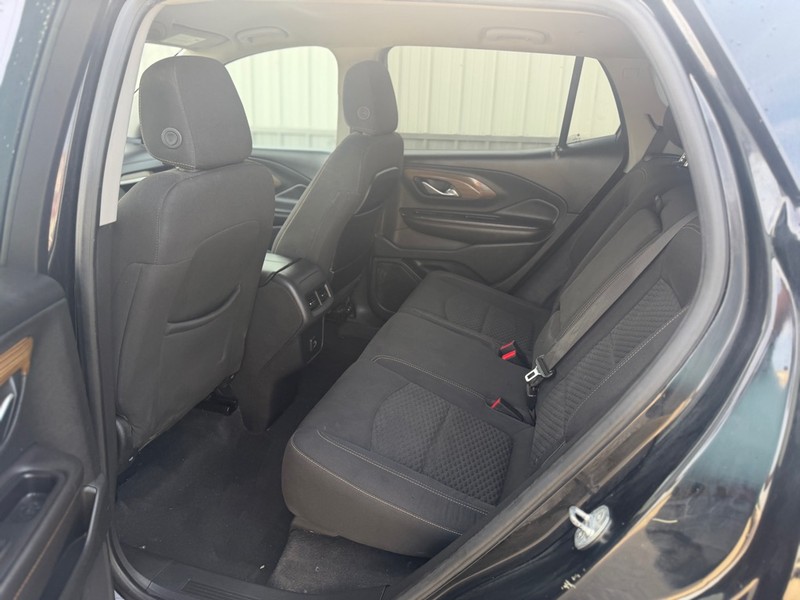 GMC Terrain Vehicle Full-screen Gallery Image 5