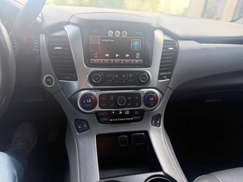 Chevrolet Tahoe Vehicle Full-screen Gallery Image 8