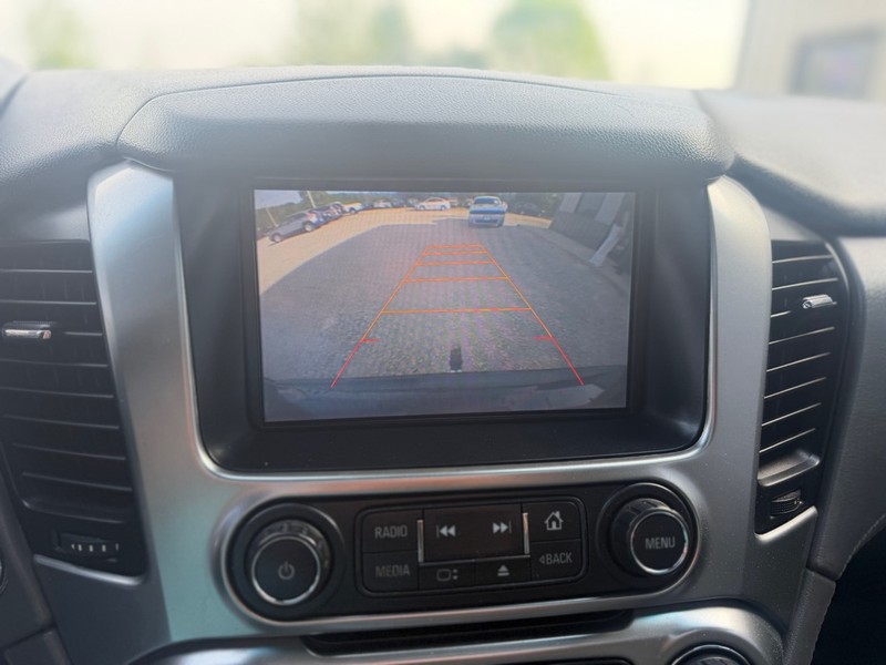 Chevrolet Tahoe Vehicle Full-screen Gallery Image 9