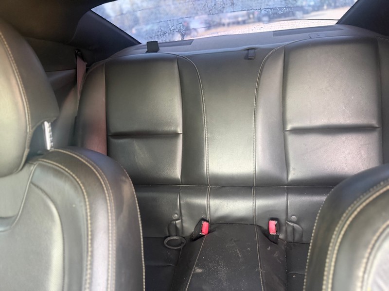 Chevrolet Camaro Vehicle Full-screen Gallery Image 5