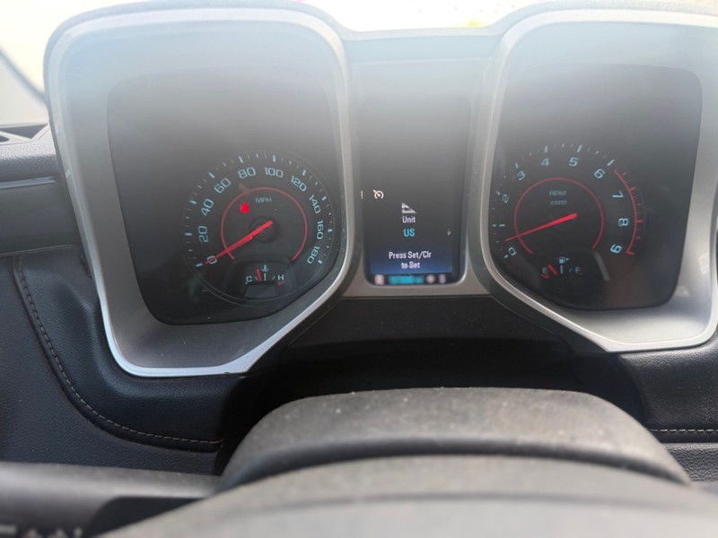 Chevrolet Camaro Vehicle Full-screen Gallery Image 10