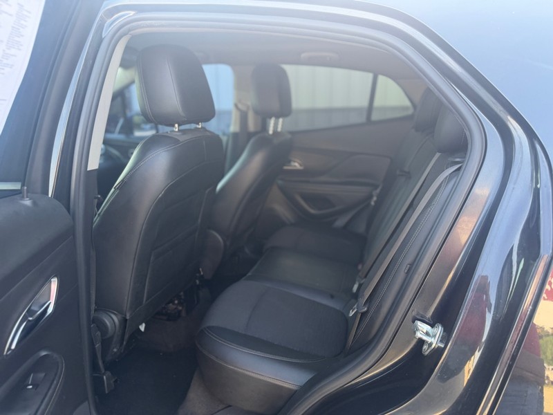 Buick Encore Vehicle Full-screen Gallery Image 5