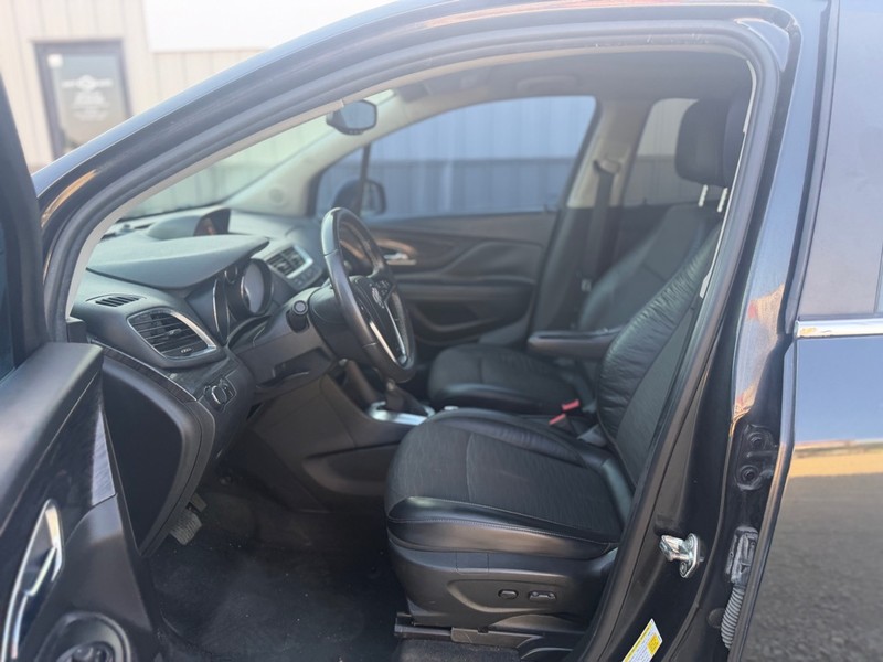 Buick Encore Vehicle Full-screen Gallery Image 6