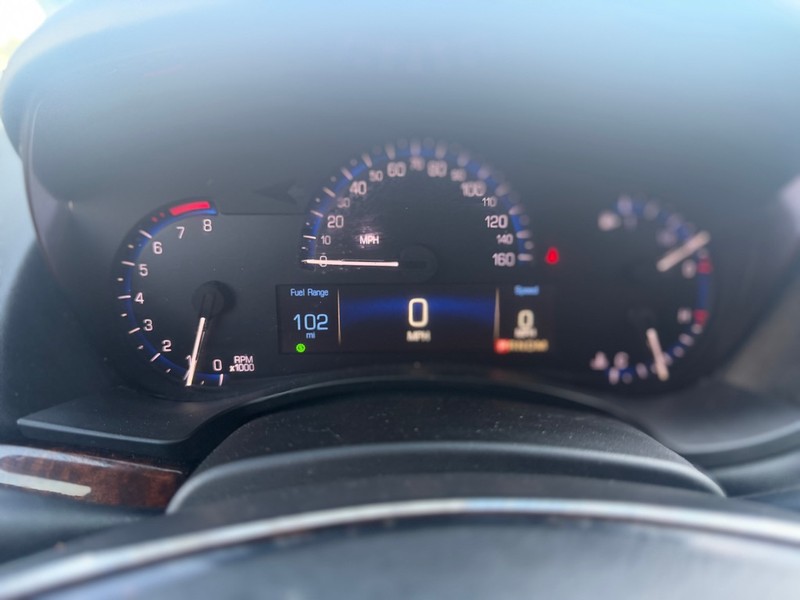 Cadillac ATS Vehicle Full-screen Gallery Image 10