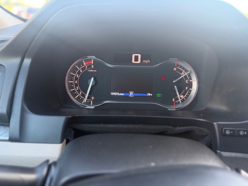 Honda Pilot Vehicle Full-screen Gallery Image 11