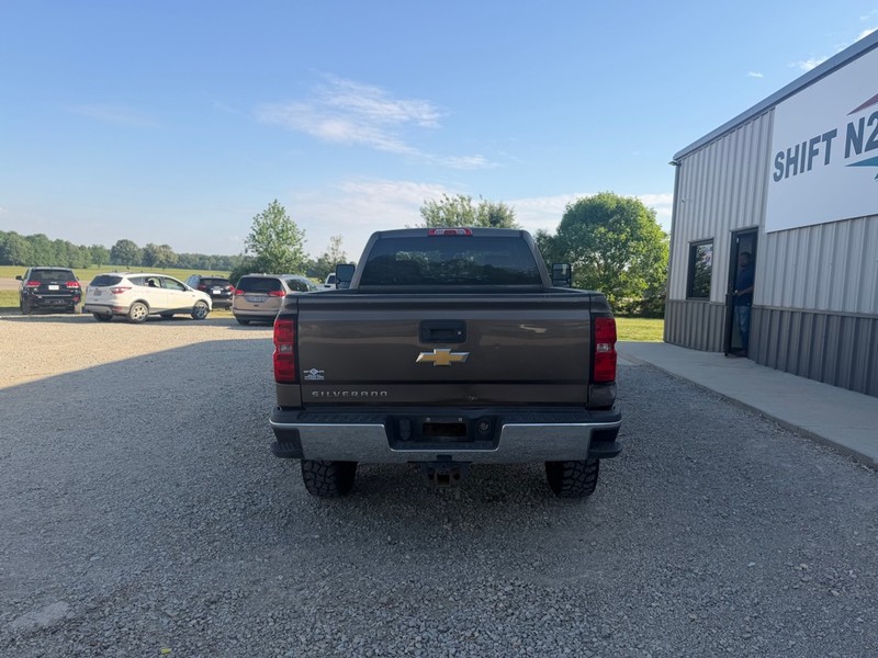 Chevrolet SILVERADO 2500H Vehicle Full-screen Gallery Image 4