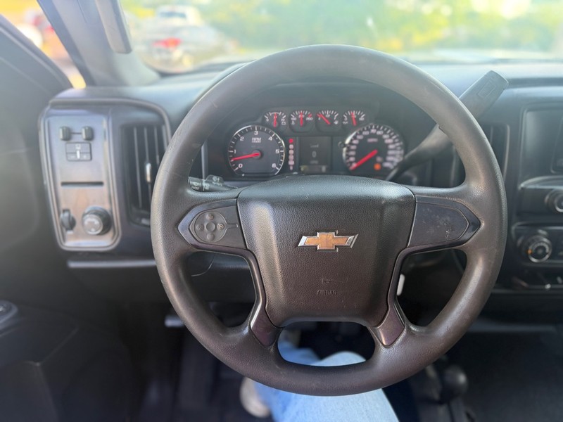 Chevrolet SILVERADO 2500H Vehicle Full-screen Gallery Image 9