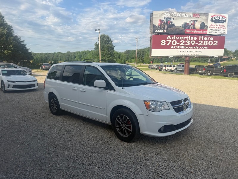 Dodge Grand Caravan Vehicle Full-screen Gallery Image 3
