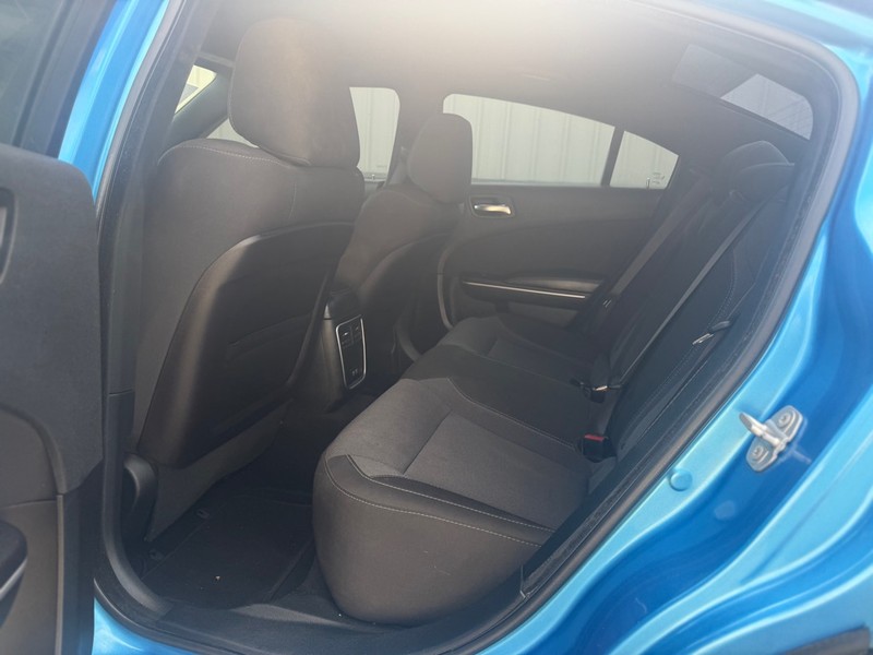 Dodge Charger Vehicle Full-screen Gallery Image 5