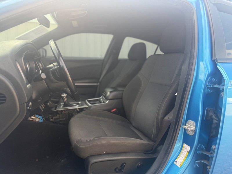 Dodge Charger Vehicle Full-screen Gallery Image 6