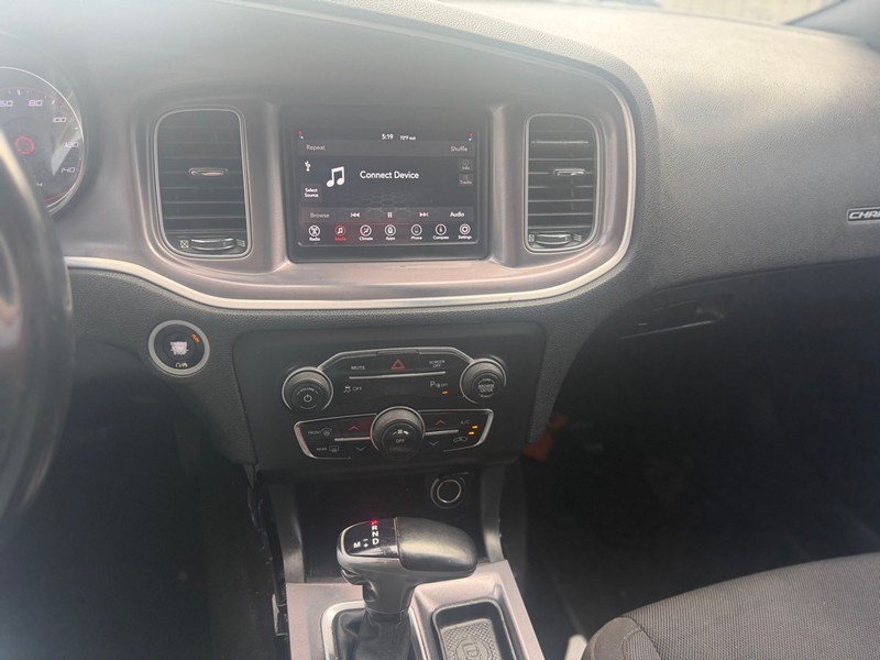 Dodge Charger Vehicle Full-screen Gallery Image 7