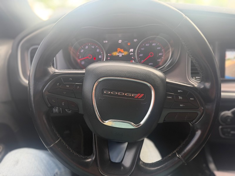 Dodge Charger Vehicle Full-screen Gallery Image 9