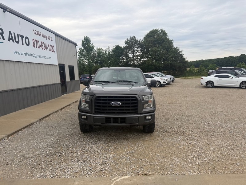 Ford F-150 Vehicle Full-screen Gallery Image 2