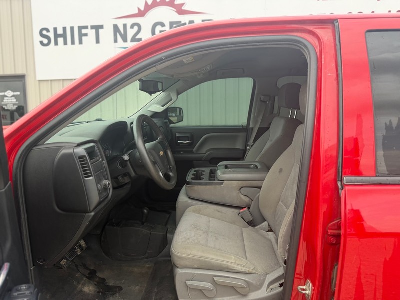 Chevrolet Silverado 1500 Vehicle Full-screen Gallery Image 6