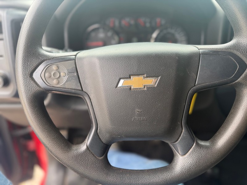 Chevrolet Silverado 1500 Vehicle Full-screen Gallery Image 9